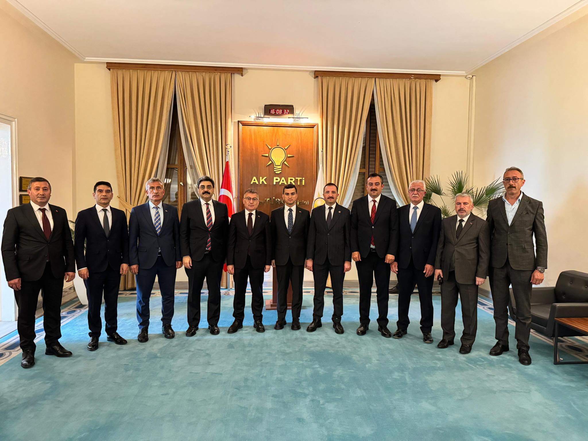 AK Parti Grup Başkanı Sn. Abdullah GÜLER’i ziyarette Bulunuldu.